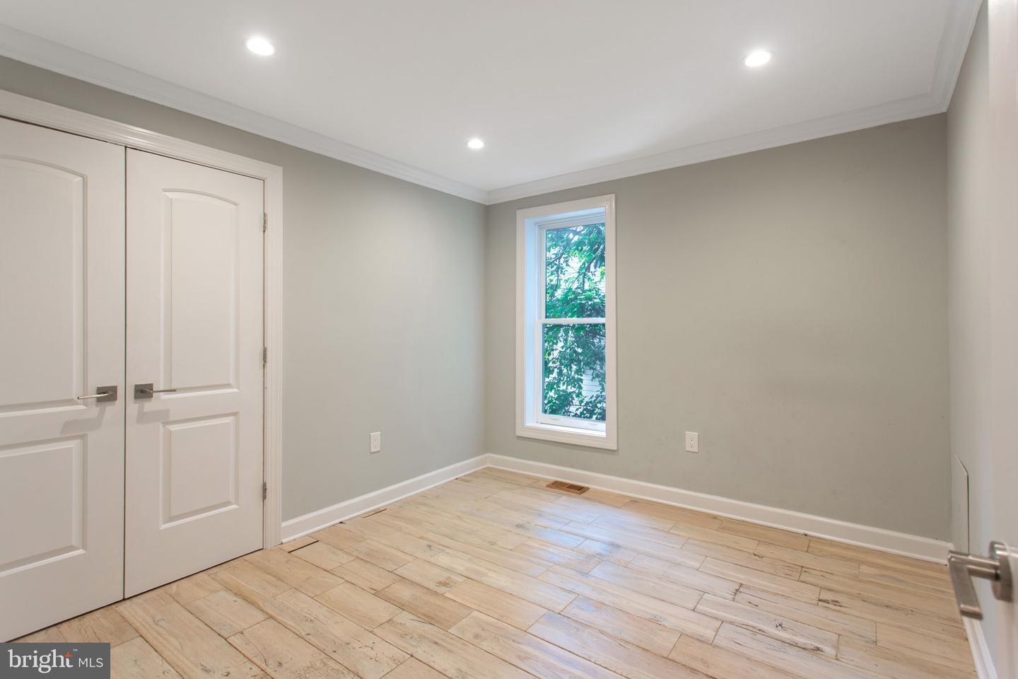 2217 14TH ST SE, WASHINGTON, District Of Columbia 20020, 3 Bedrooms Bedrooms, ,2 BathroomsBathrooms,Residential,For sale,2217 14TH ST SE,DCDC2244114 MLS # DCDC2244114