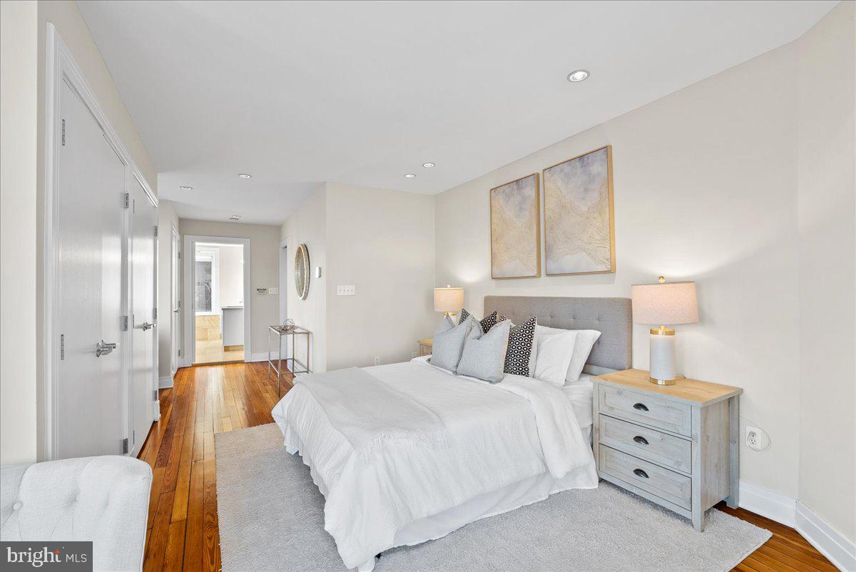 1752 17TH ST NW, WASHINGTON, District Of Columbia 20009, 4 Bedrooms Bedrooms, ,3 BathroomsBathrooms,Residential,For sale,1752 17TH ST NW,DCDC2244566 MLS # DCDC2244566