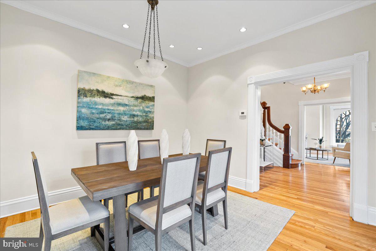 1752 17TH ST NW, WASHINGTON, District Of Columbia 20009, 4 Bedrooms Bedrooms, ,3 BathroomsBathrooms,Residential,For sale,1752 17TH ST NW,DCDC2244566 MLS # DCDC2244566