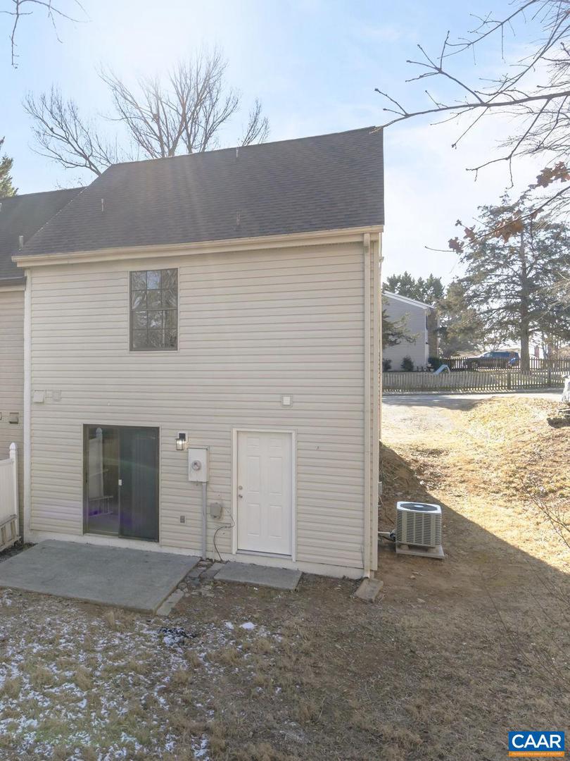 2364 WHITNEY CT, CHARLOTTESVILLE, Virginia 22911, 3 Bedrooms Bedrooms, ,1 BathroomBathrooms,Residential,For sale,2364 WHITNEY CT,673015 MLS # 673015