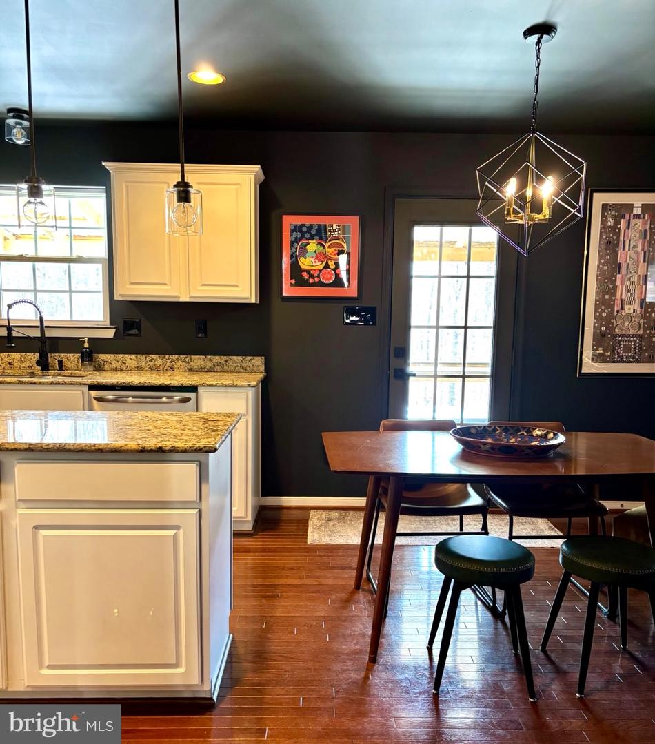 3417 BEAR POND LN, AMISSVILLE, Virginia 20106, 4 Bedrooms Bedrooms, 13 Rooms Rooms,2 BathroomsBathrooms,Residential,For sale,3417 BEAR POND LN,VACU2012618 MLS # VACU2012618