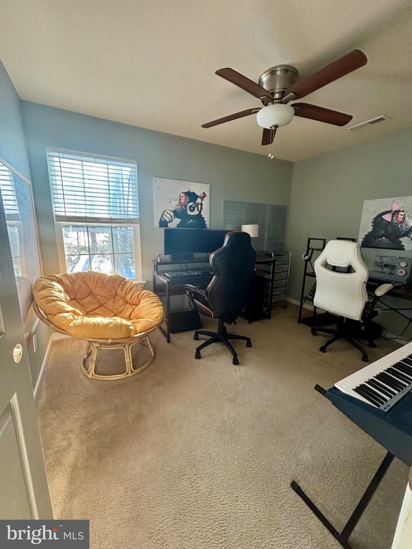 3417 BEAR POND LN, AMISSVILLE, Virginia 20106, 4 Bedrooms Bedrooms, 13 Rooms Rooms,2 BathroomsBathrooms,Residential,For sale,3417 BEAR POND LN,VACU2012618 MLS # VACU2012618