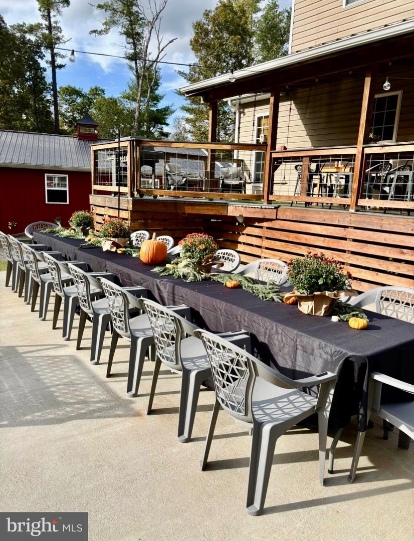 3417 BEAR POND LN, AMISSVILLE, Virginia 20106, 4 Bedrooms Bedrooms, 13 Rooms Rooms,2 BathroomsBathrooms,Residential,For sale,3417 BEAR POND LN,VACU2012618 MLS # VACU2012618