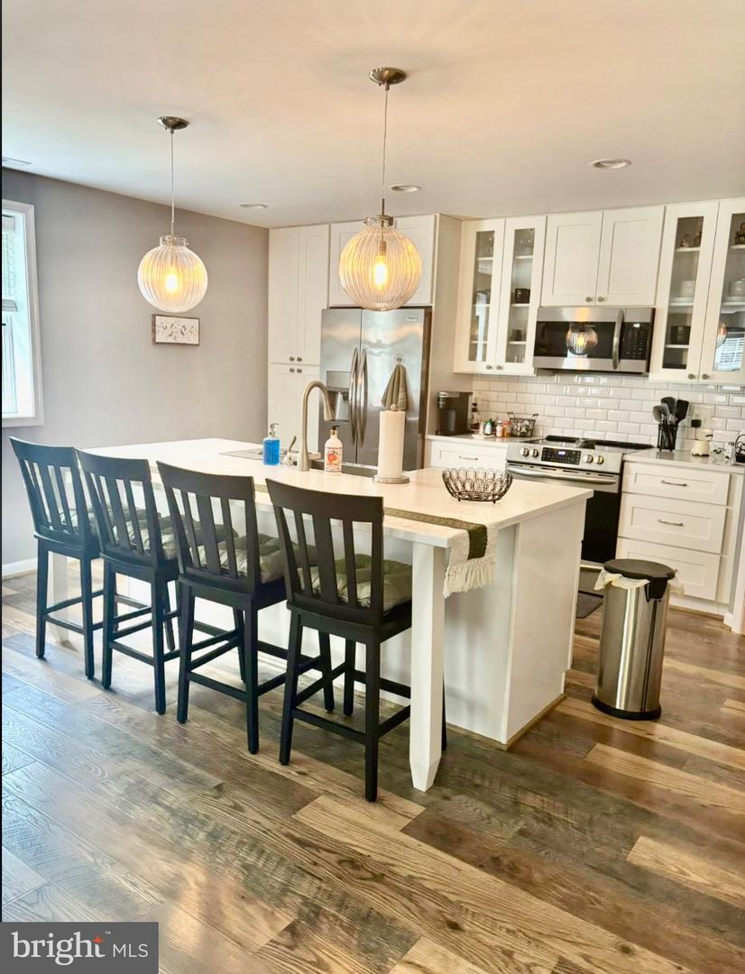 3417 BEAR POND LN, AMISSVILLE, Virginia 20106, 4 Bedrooms Bedrooms, 13 Rooms Rooms,2 BathroomsBathrooms,Residential,For sale,3417 BEAR POND LN,VACU2012618 MLS # VACU2012618