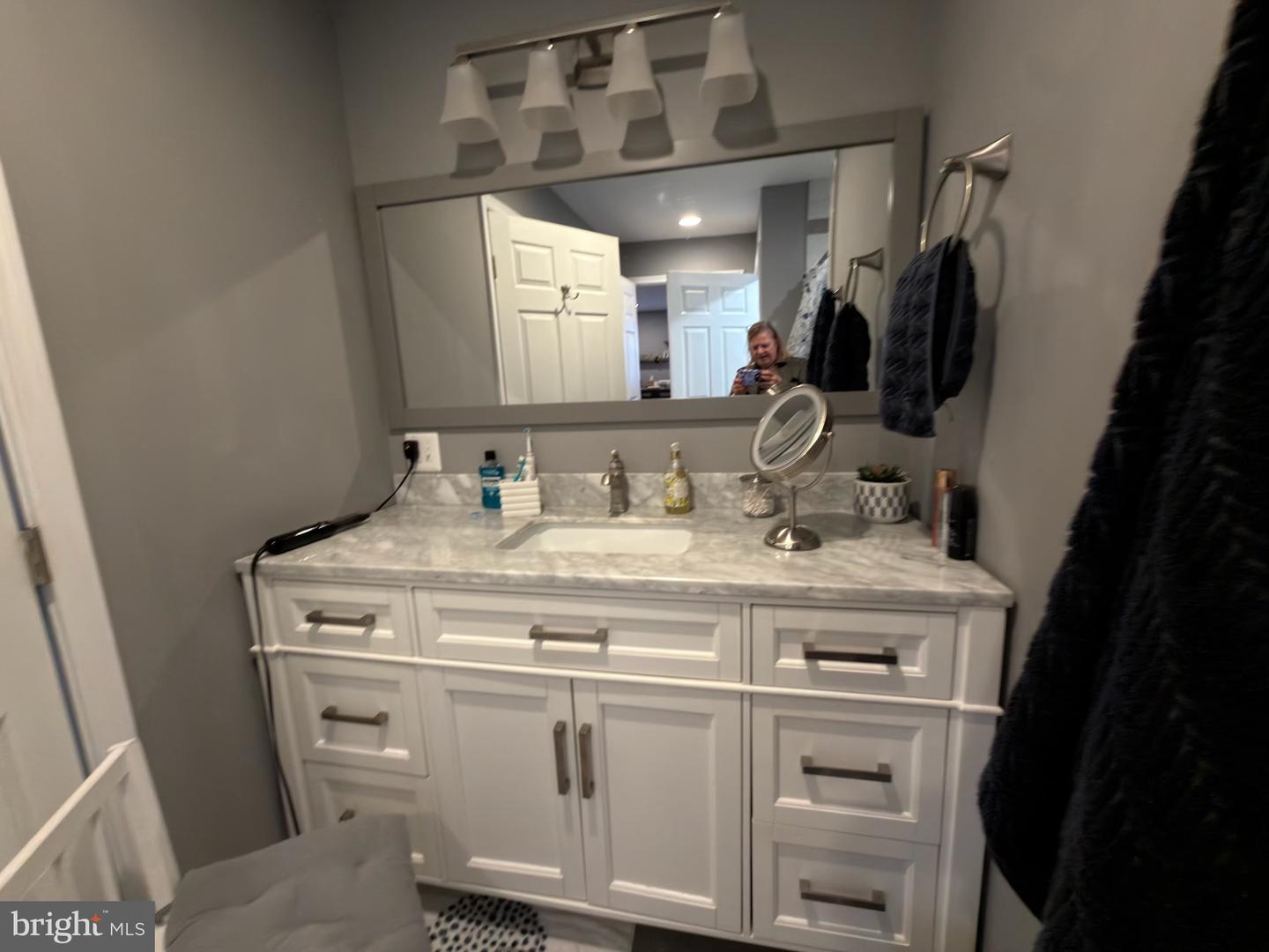 3417 BEAR POND LN, AMISSVILLE, Virginia 20106, 4 Bedrooms Bedrooms, 13 Rooms Rooms,2 BathroomsBathrooms,Residential,For sale,3417 BEAR POND LN,VACU2012618 MLS # VACU2012618