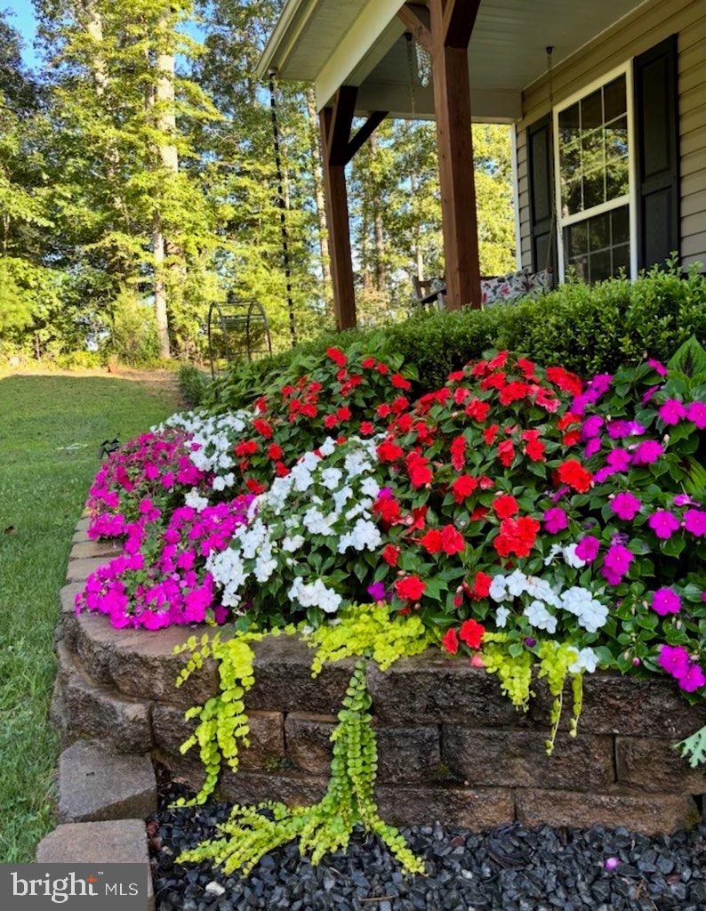 3417 BEAR POND LN, AMISSVILLE, Virginia 20106, 4 Bedrooms Bedrooms, 13 Rooms Rooms,2 BathroomsBathrooms,Residential,For sale,3417 BEAR POND LN,VACU2012618 MLS # VACU2012618