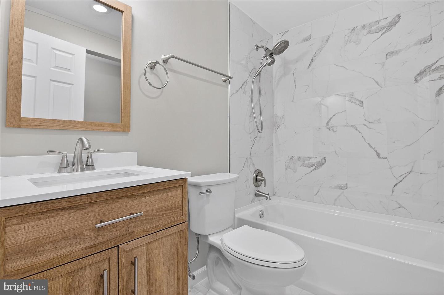 8545 BLUE ROCK LN, LORTON, Virginia 22079, 2 Bedrooms Bedrooms, ,1 BathroomBathrooms,Residential,For sale,8545 BLUE ROCK LN,VAFX2289364 MLS # VAFX2289364