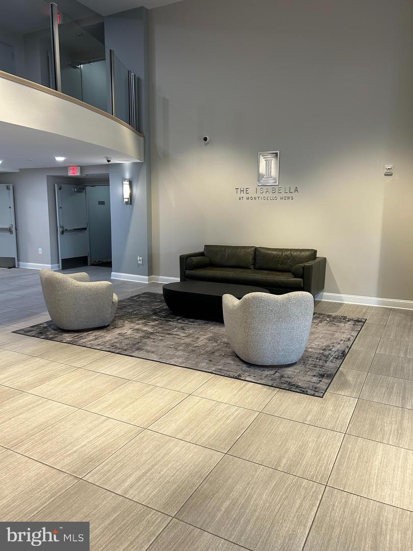 6301 EDSALL RD #224, ALEXANDRIA, Virginia 22312, 2 Bedrooms Bedrooms, ,2 BathroomsBathrooms,Residential,For sale,6301 EDSALL RD #224,VAFX2289436 MLS # VAFX2289436