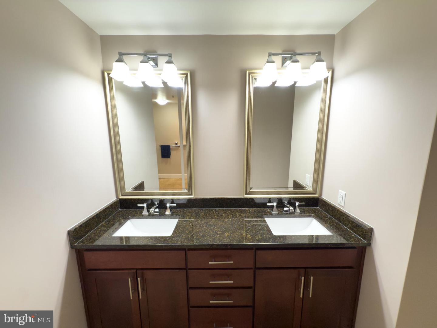 6301 EDSALL RD #224, ALEXANDRIA, Virginia 22312, 2 Bedrooms Bedrooms, ,2 BathroomsBathrooms,Residential,For sale,6301 EDSALL RD #224,VAFX2289436 MLS # VAFX2289436