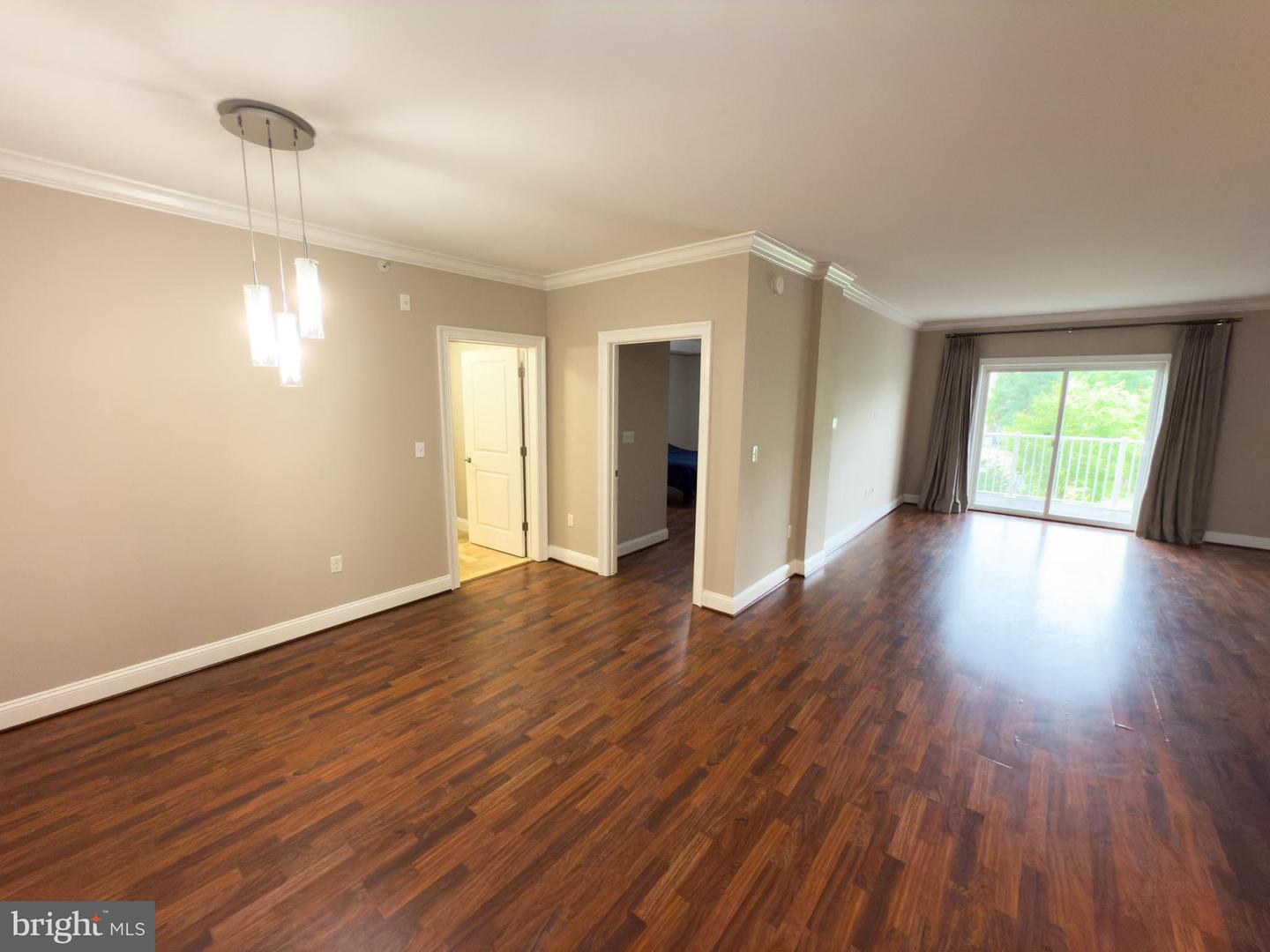 6301 EDSALL RD #224, ALEXANDRIA, Virginia 22312, 2 Bedrooms Bedrooms, ,2 BathroomsBathrooms,Residential,For sale,6301 EDSALL RD #224,VAFX2289436 MLS # VAFX2289436