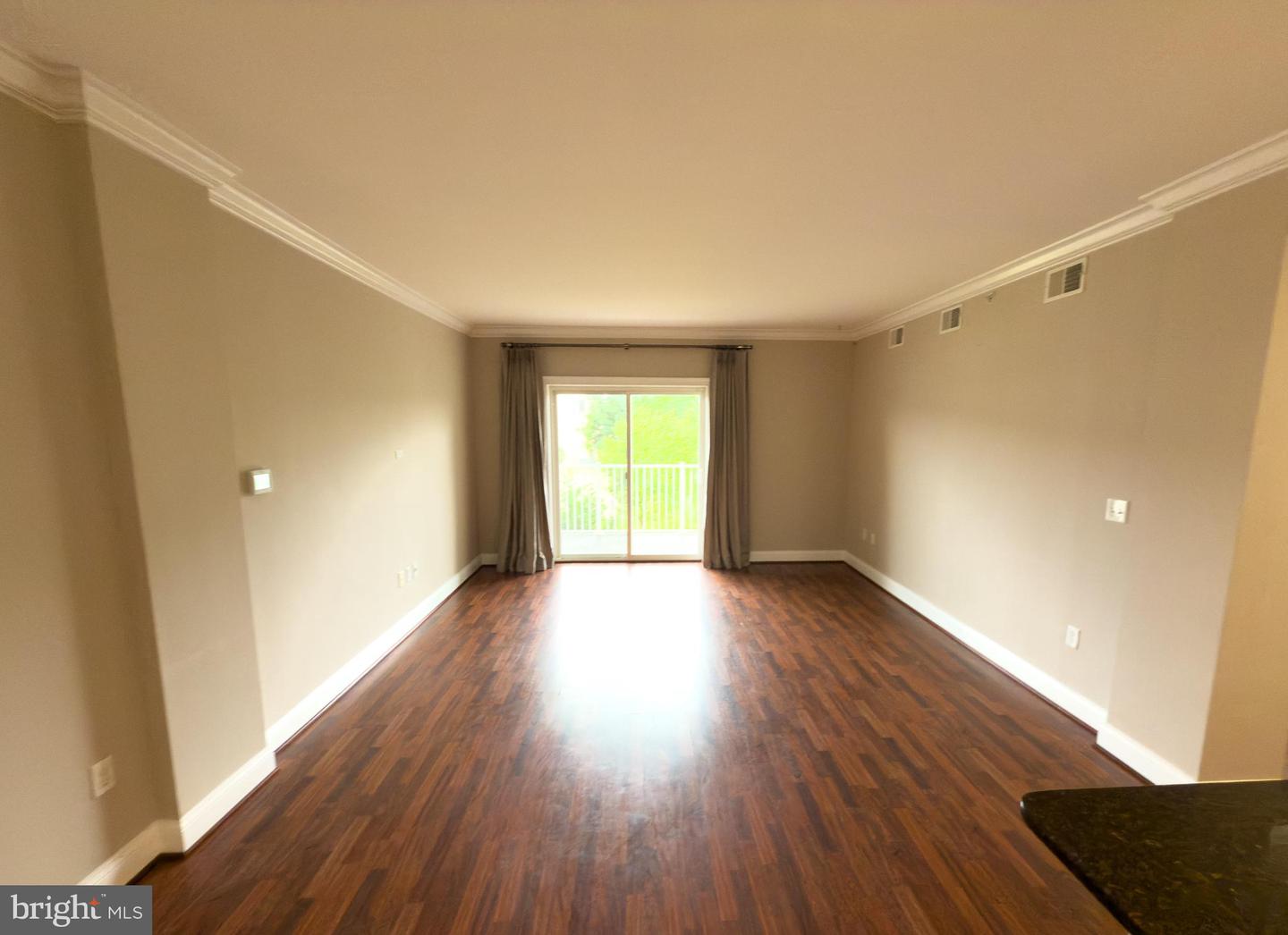 6301 EDSALL RD #224, ALEXANDRIA, Virginia 22312, 2 Bedrooms Bedrooms, ,2 BathroomsBathrooms,Residential,For sale,6301 EDSALL RD #224,VAFX2289436 MLS # VAFX2289436