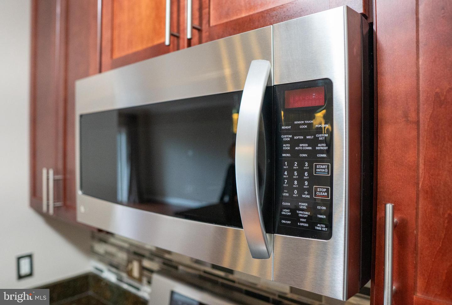 6301 EDSALL RD #224, ALEXANDRIA, Virginia 22312, 2 Bedrooms Bedrooms, ,2 BathroomsBathrooms,Residential,For sale,6301 EDSALL RD #224,VAFX2289436 MLS # VAFX2289436