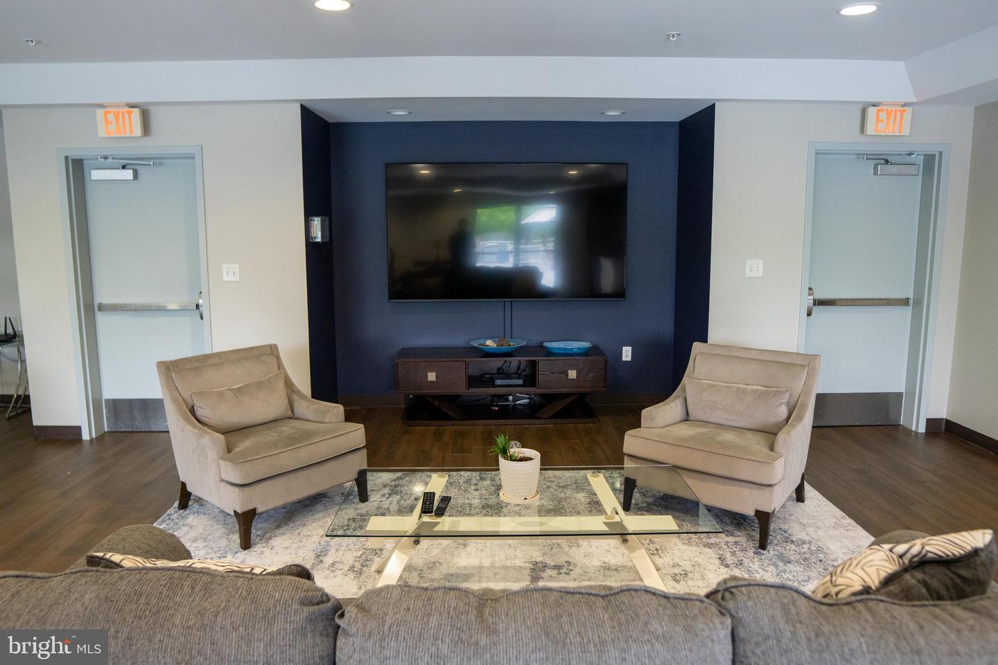 6301 EDSALL RD #224, ALEXANDRIA, Virginia 22312, 2 Bedrooms Bedrooms, ,2 BathroomsBathrooms,Residential,For sale,6301 EDSALL RD #224,VAFX2289436 MLS # VAFX2289436