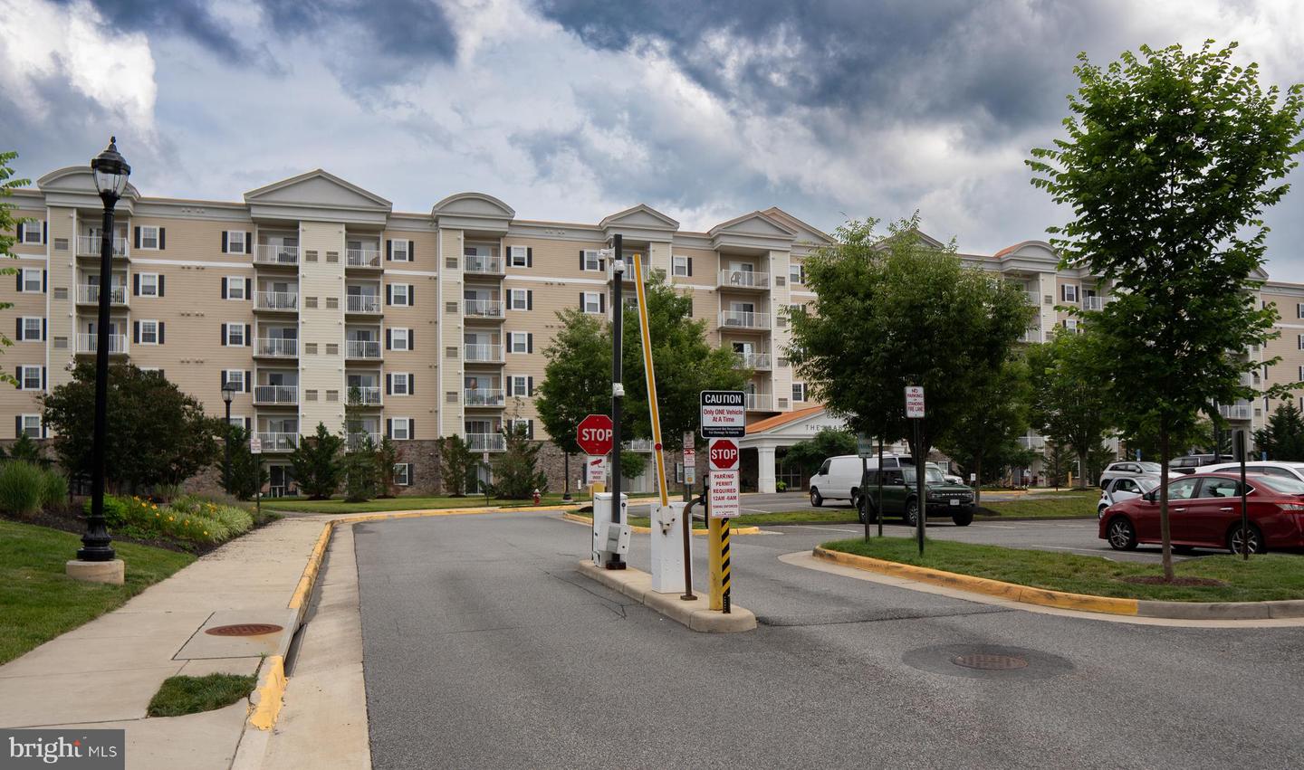 6301 EDSALL RD #224, ALEXANDRIA, Virginia 22312, 2 Bedrooms Bedrooms, ,2 BathroomsBathrooms,Residential,For sale,6301 EDSALL RD #224,VAFX2289436 MLS # VAFX2289436