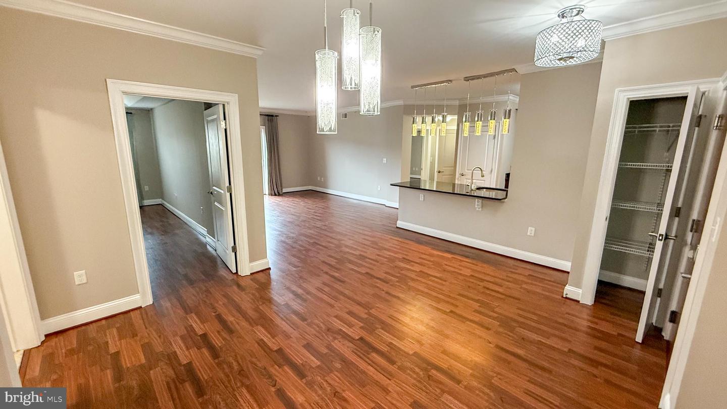 6301 EDSALL RD #224, ALEXANDRIA, Virginia 22312, 2 Bedrooms Bedrooms, ,2 BathroomsBathrooms,Residential,For sale,6301 EDSALL RD #224,VAFX2289436 MLS # VAFX2289436