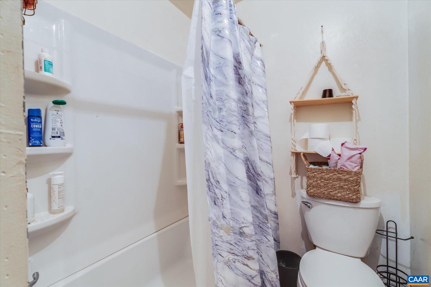 802 ORANGEDALE AVE, CHARLOTTESVILLE, Virginia 22903, 3 Bedrooms Bedrooms, ,1 BathroomBathrooms,Residential,For sale,802 ORANGEDALE AVE,673086 MLS # 673086