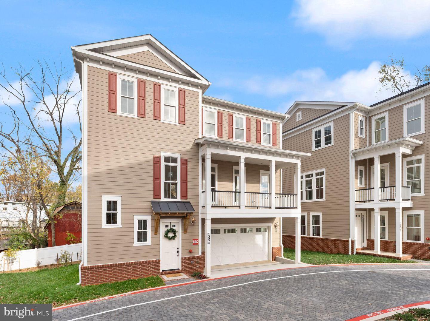 10634 POCKET PL, FAIRFAX, Virginia 22030, 3 Bedrooms Bedrooms, ,3 BathroomsBathrooms,Residential,For sale,10634 POCKET PL,VAFC2007744 MLS # VAFC2007744