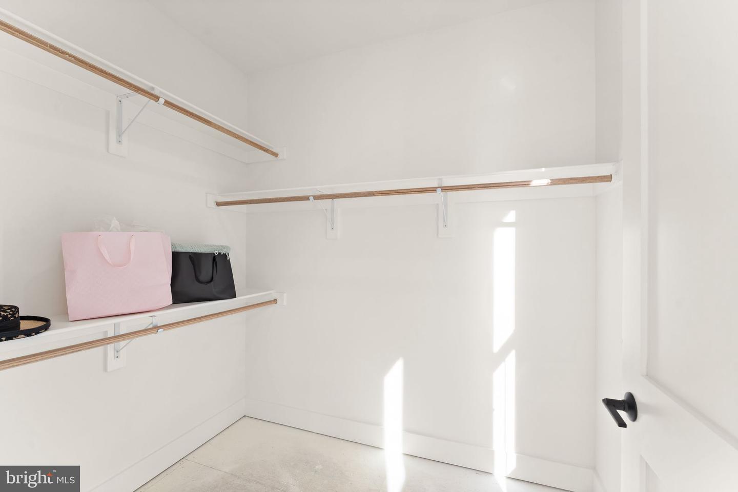 10634 POCKET PL, FAIRFAX, Virginia 22030, 3 Bedrooms Bedrooms, ,3 BathroomsBathrooms,Residential,For sale,10634 POCKET PL,VAFC2007744 MLS # VAFC2007744