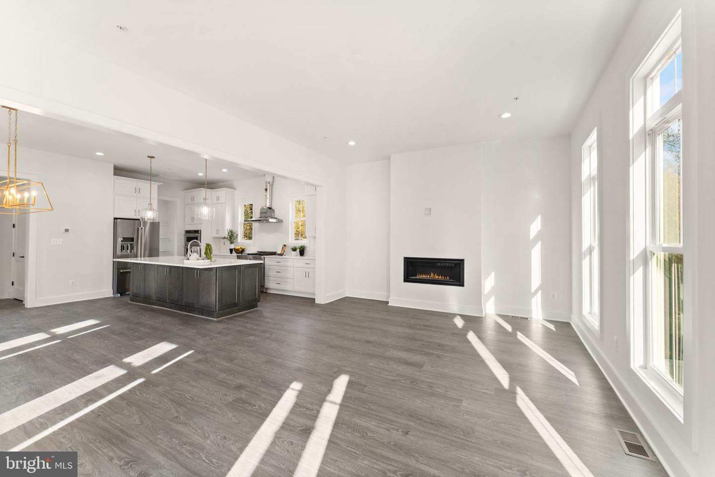 10634 POCKET PL, FAIRFAX, Virginia 22030, 3 Bedrooms Bedrooms, ,3 BathroomsBathrooms,Residential,For sale,10634 POCKET PL,VAFC2007744 MLS # VAFC2007744