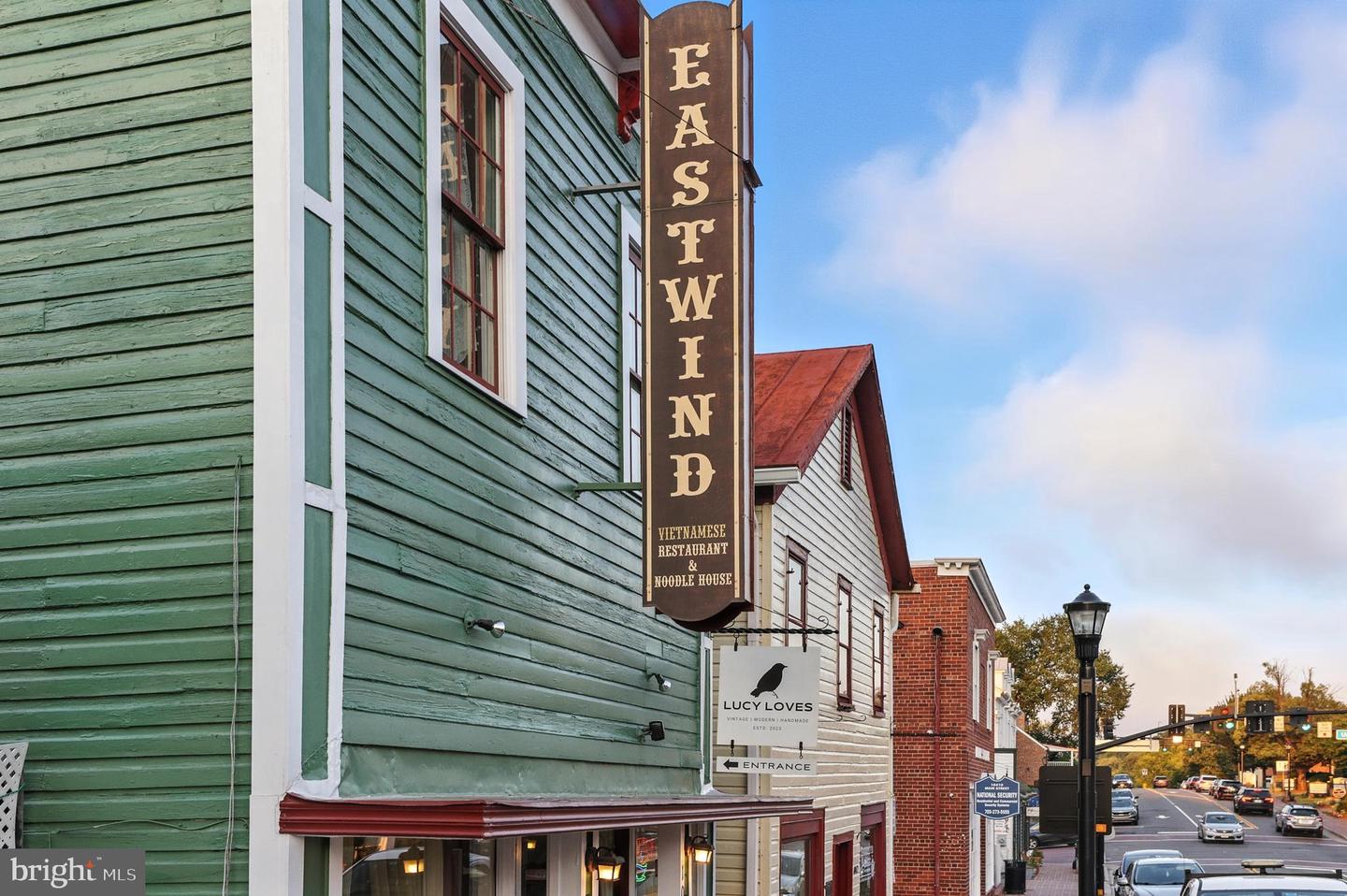 10634 POCKET PL, FAIRFAX, Virginia 22030, 3 Bedrooms Bedrooms, ,3 BathroomsBathrooms,Residential,For sale,10634 POCKET PL,VAFC2007744 MLS # VAFC2007744 10634 POCKET PL, FAIRFAX, Virginia 22030, 3 Bedrooms Bedrooms, ,3 BathroomsBathrooms,Residential,For sale,10634 POCKET PL,VAFC2007744 MLS # VAFC2007744