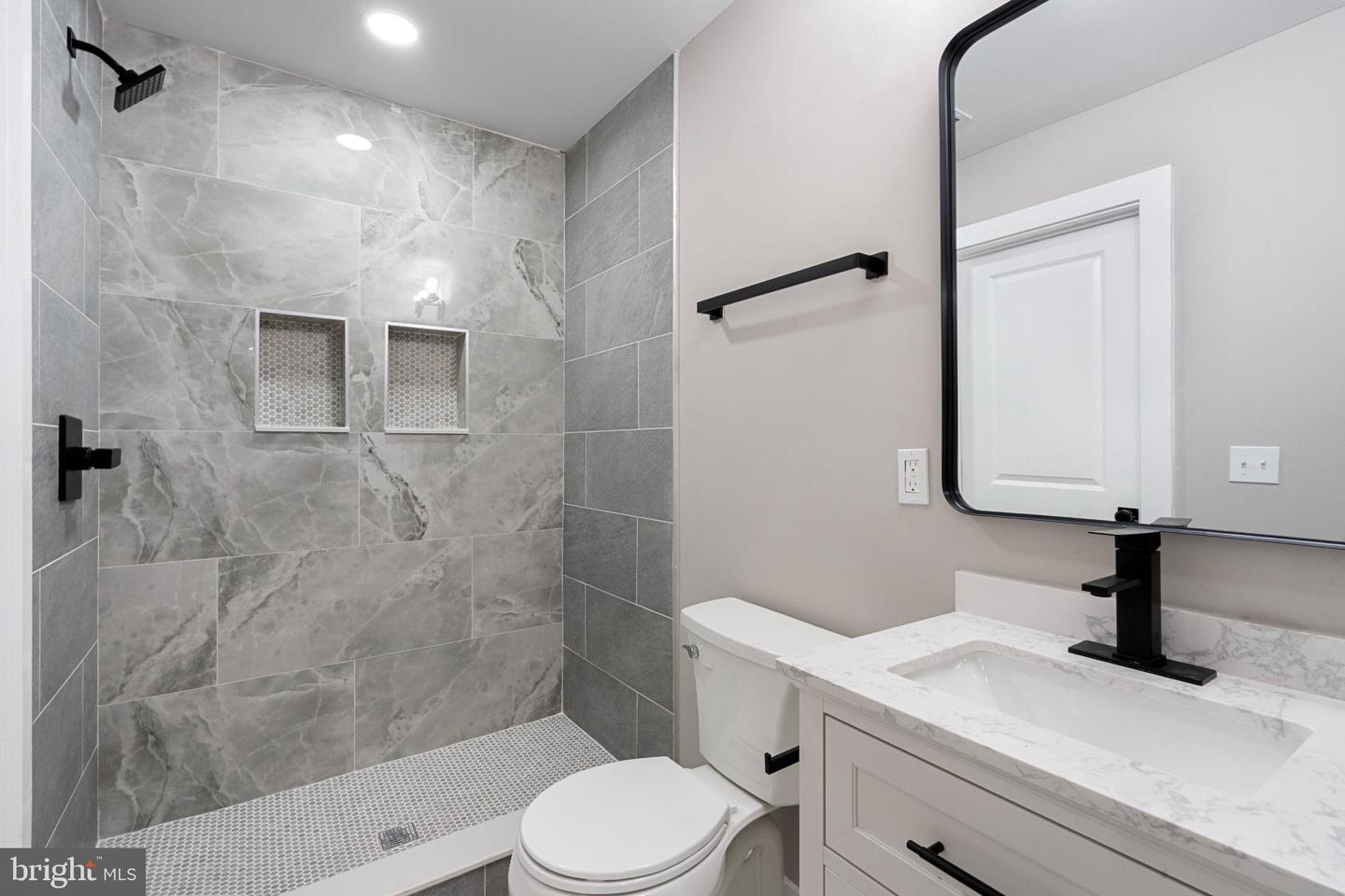 2316 MONROE ST NE, WASHINGTON, District Of Columbia 20018, 5 Bedrooms Bedrooms, 12 Rooms Rooms,4 BathroomsBathrooms,Residential,For sale,2316 MONROE ST NE,DCDC2215516 MLS # DCDC2215516