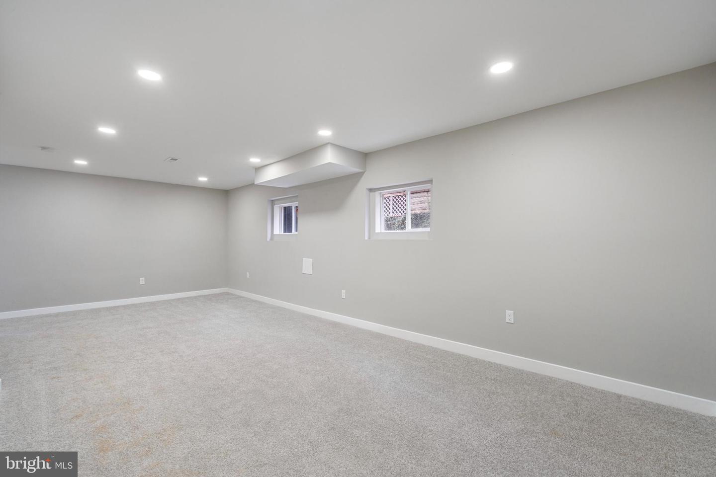 2316 MONROE ST NE, WASHINGTON, District Of Columbia 20018, 5 Bedrooms Bedrooms, 12 Rooms Rooms,4 BathroomsBathrooms,Residential,For sale,2316 MONROE ST NE,DCDC2215516 MLS # DCDC2215516