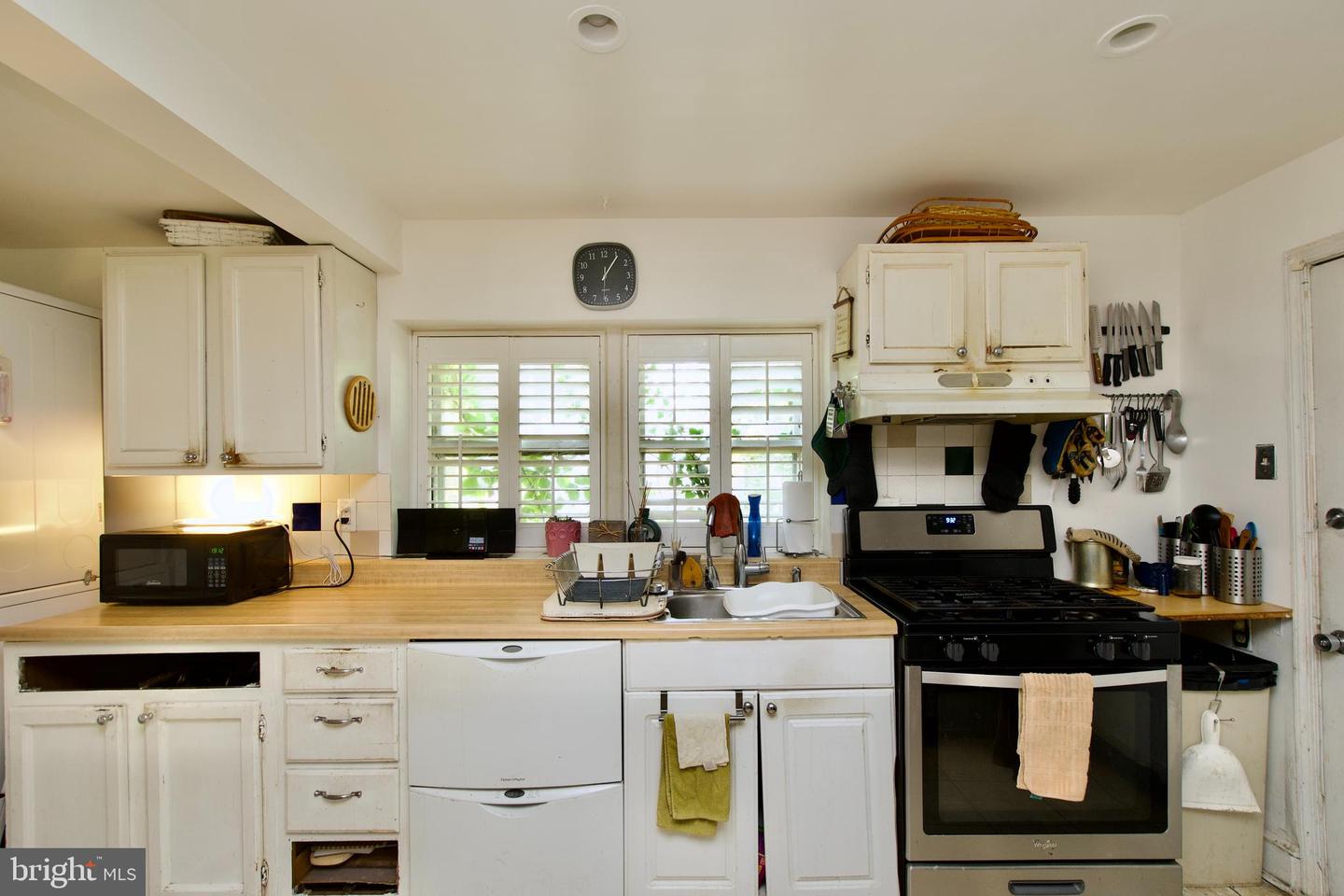 2114 KEARNY ST NE, WASHINGTON, District Of Columbia 20018, 4 Bedrooms Bedrooms, ,2 BathroomsBathrooms,Residential,For sale,2114 KEARNY ST NE,DCDC2223720 MLS # DCDC2223720