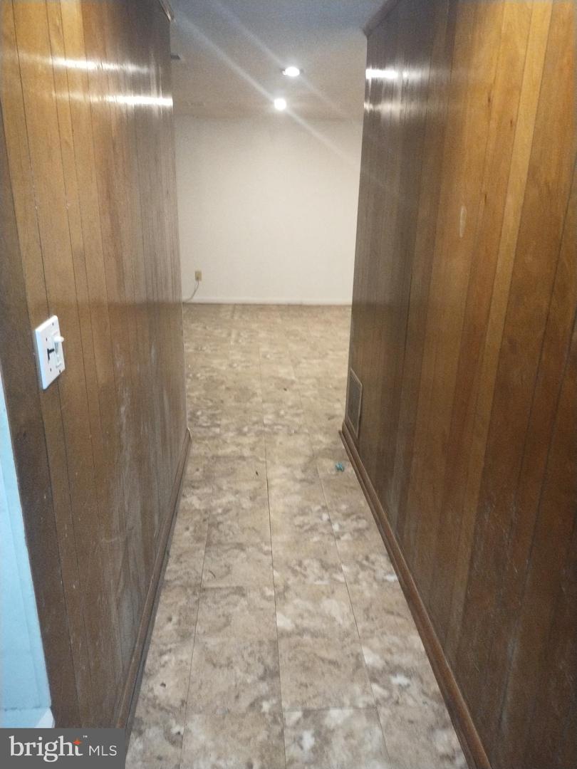 2221 RIDGE PL SE, WASHINGTON, District Of Columbia 20020, 3 Bedrooms Bedrooms, ,1 BathroomBathrooms,Residential,For sale,2221 RIDGE PL SE,DCDC2224008 MLS # DCDC2224008