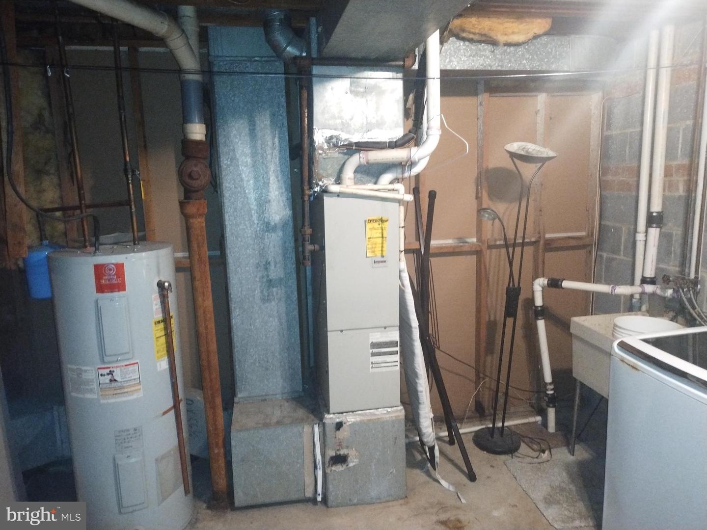 2221 RIDGE PL SE, WASHINGTON, District Of Columbia 20020, 3 Bedrooms Bedrooms, ,1 BathroomBathrooms,Residential,For sale,2221 RIDGE PL SE,DCDC2224008 MLS # DCDC2224008