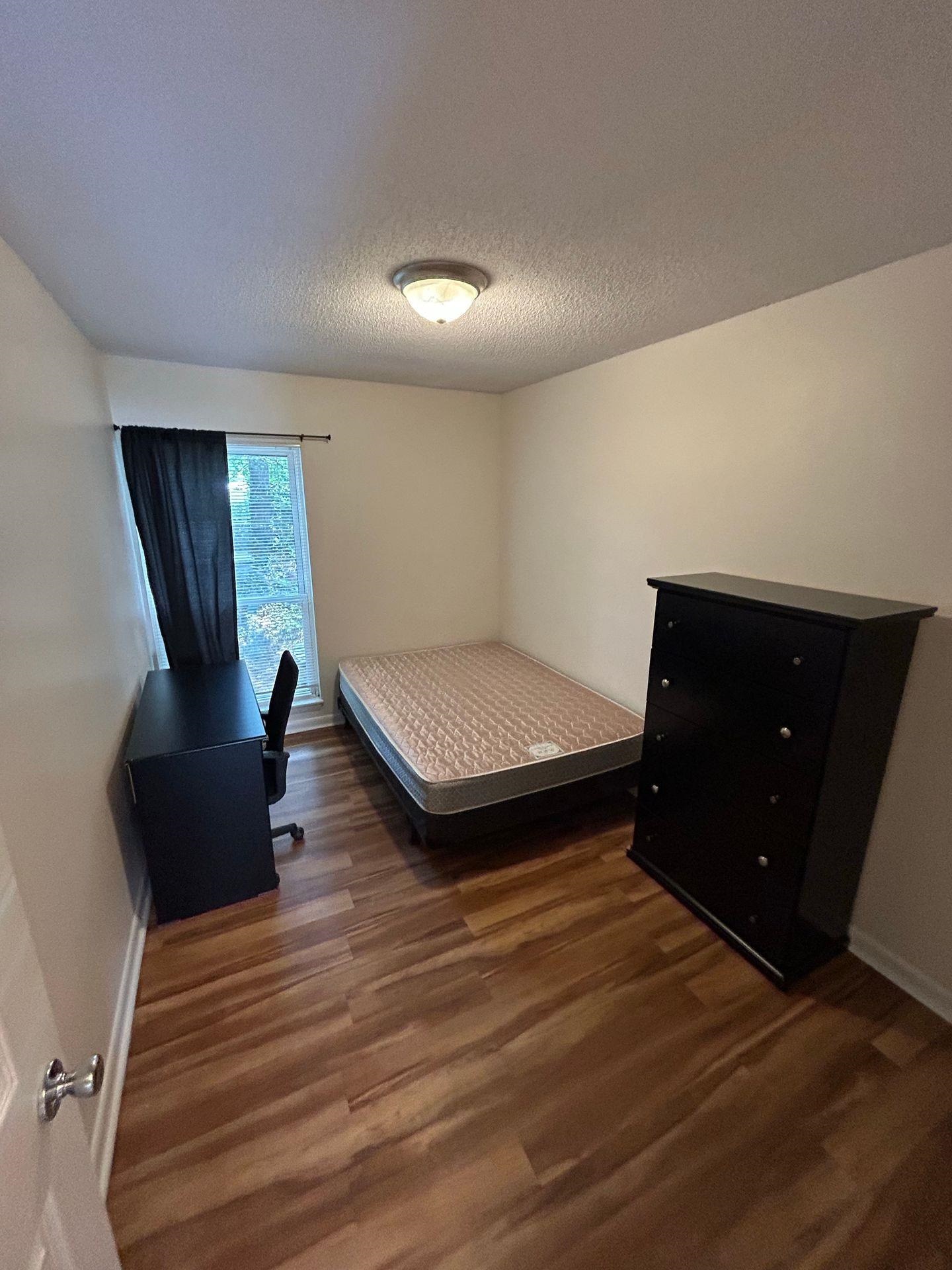 1336 BRADLEY DR, HARRISONBURG, Virginia 22801, 4 Bedrooms Bedrooms, ,2 BathroomsBathrooms,Residential,1336 BRADLEY DR,673098 MLS # 673098