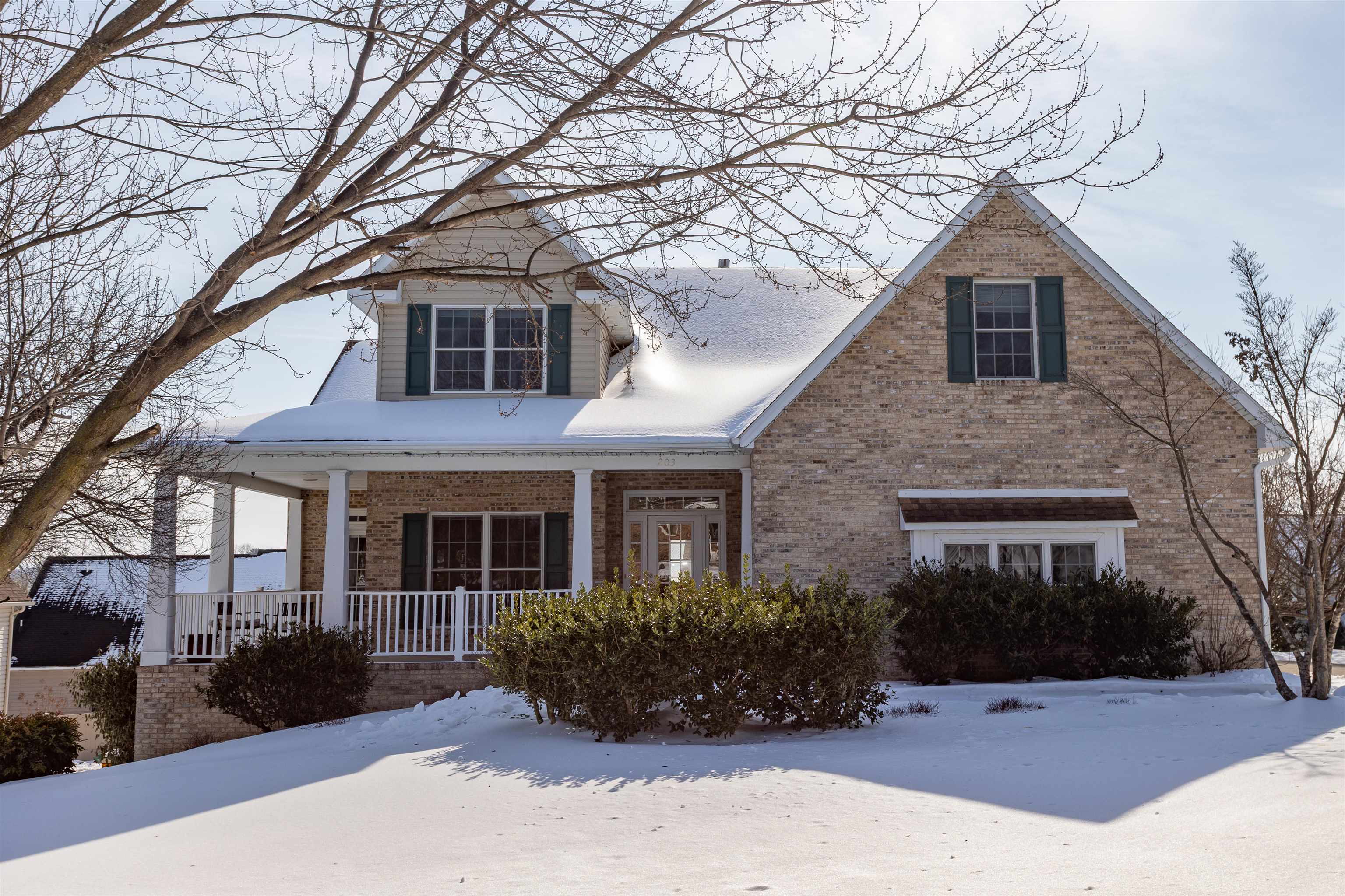 203 KESWICK CIR, DAYTON, Virginia 22821, 4 Bedrooms Bedrooms, ,2 BathroomsBathrooms,Residential,203 KESWICK CIR,673099 MLS # 673099