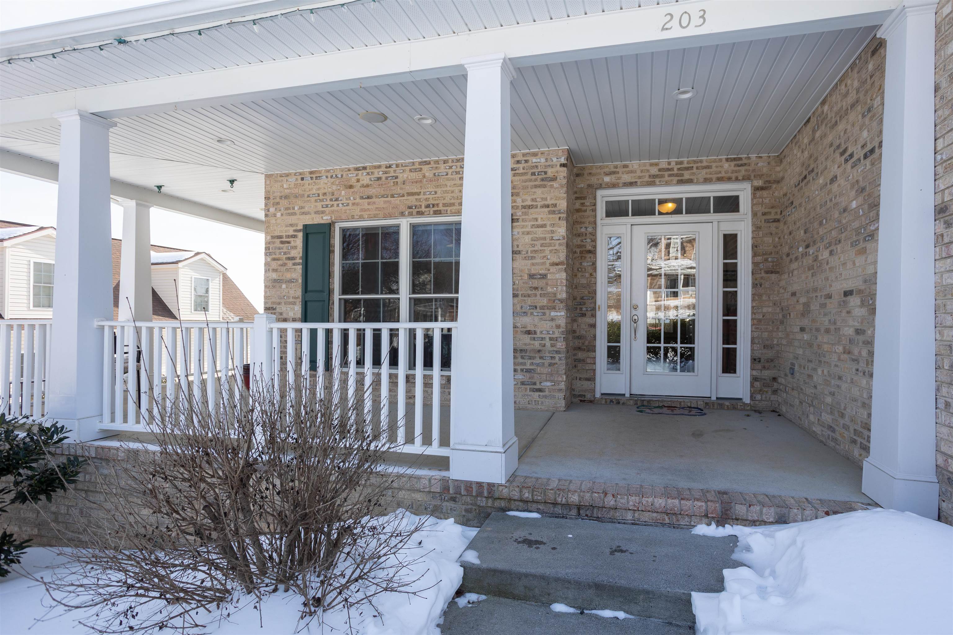 203 KESWICK CIR, DAYTON, Virginia 22821, 4 Bedrooms Bedrooms, ,2 BathroomsBathrooms,Residential,203 KESWICK CIR,673099 MLS # 673099