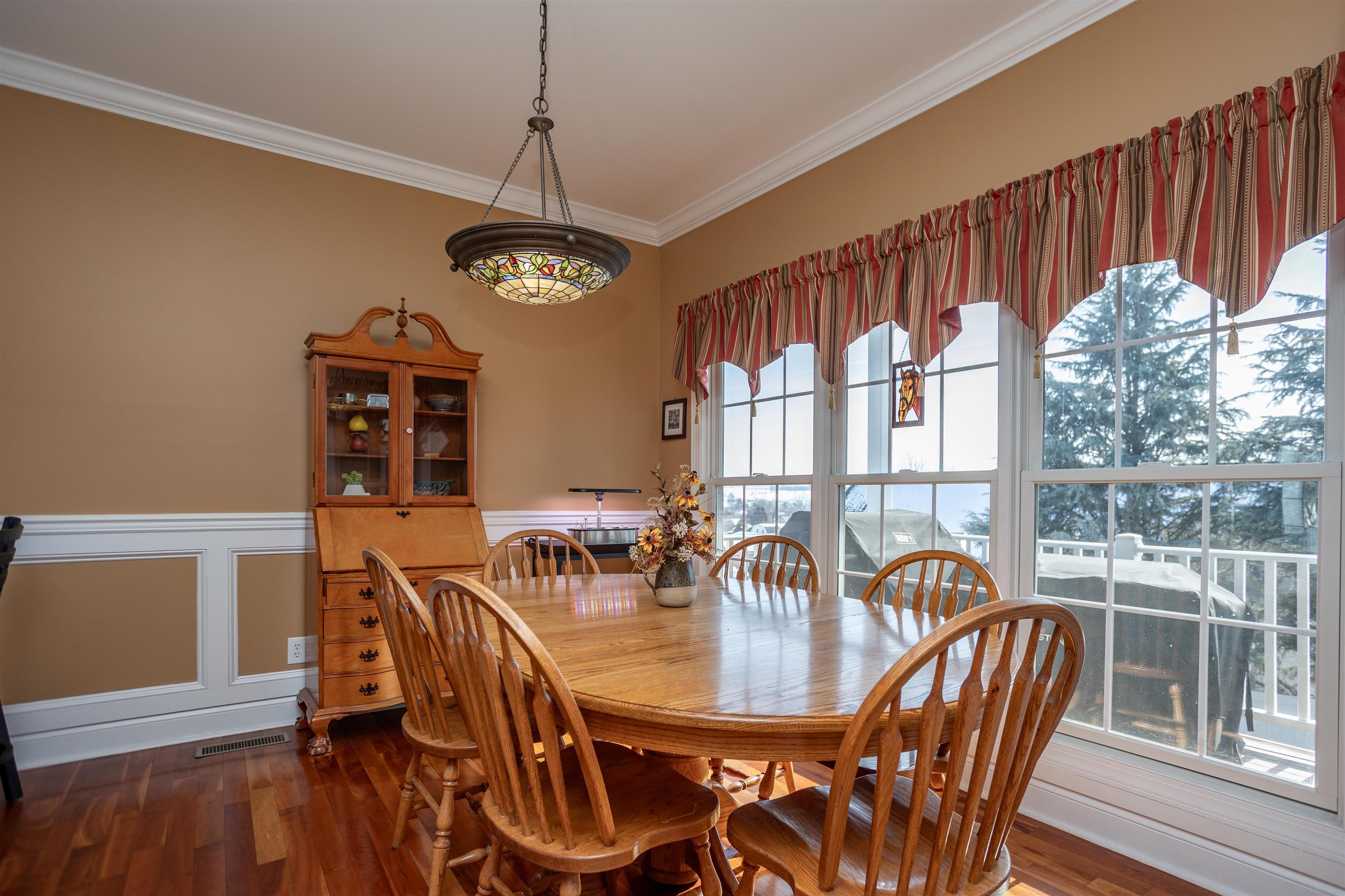 203 KESWICK CIR, DAYTON, Virginia 22821, 4 Bedrooms Bedrooms, ,2 BathroomsBathrooms,Residential,203 KESWICK CIR,673099 MLS # 673099