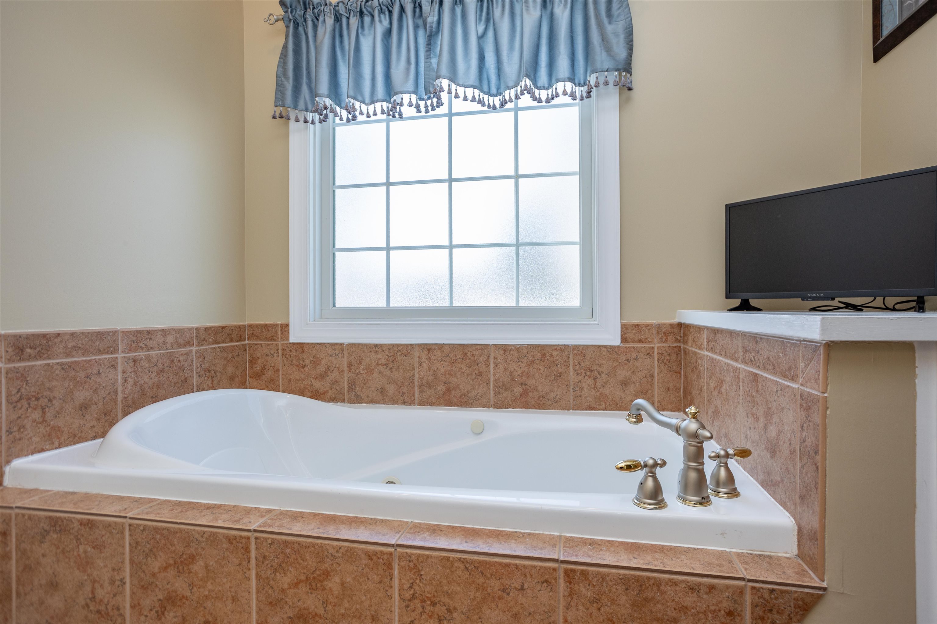 203 KESWICK CIR, DAYTON, Virginia 22821, 4 Bedrooms Bedrooms, ,2 BathroomsBathrooms,Residential,203 KESWICK CIR,673099 MLS # 673099