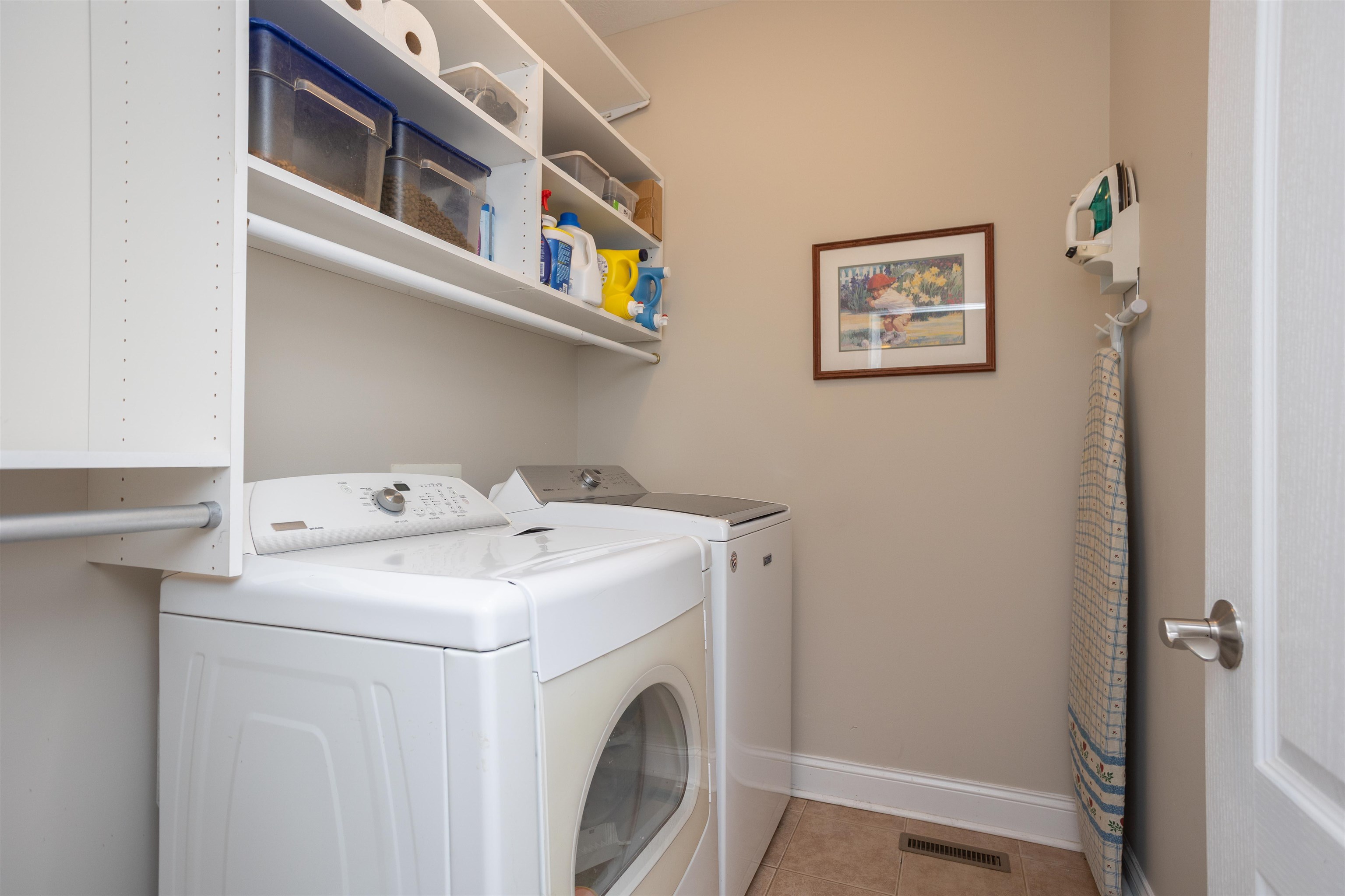 203 KESWICK CIR, DAYTON, Virginia 22821, 4 Bedrooms Bedrooms, ,2 BathroomsBathrooms,Residential,203 KESWICK CIR,673099 MLS # 673099