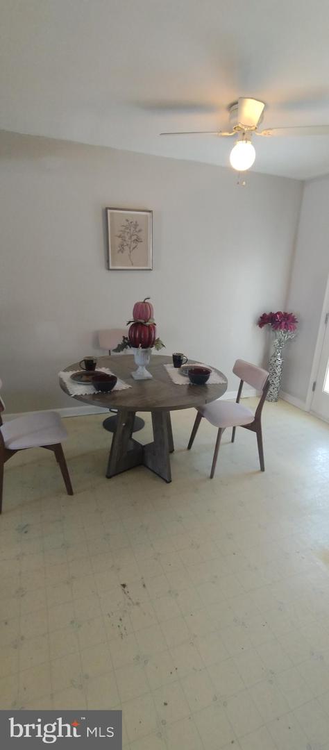 1874 TIGER LILY CIR, WOODBRIDGE, Virginia 22192, 2 Bedrooms Bedrooms, ,1 BathroomBathrooms,Residential,For sale,1874 TIGER LILY CIR,VAPW2108186 MLS # VAPW2108186