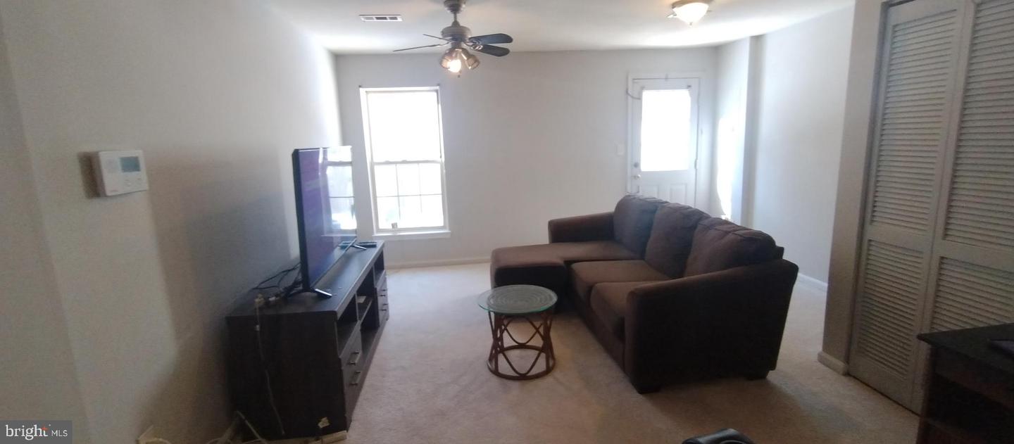 1874 TIGER LILY CIR, WOODBRIDGE, Virginia 22192, 2 Bedrooms Bedrooms, ,1 BathroomBathrooms,Residential,For sale,1874 TIGER LILY CIR,VAPW2108186 MLS # VAPW2108186