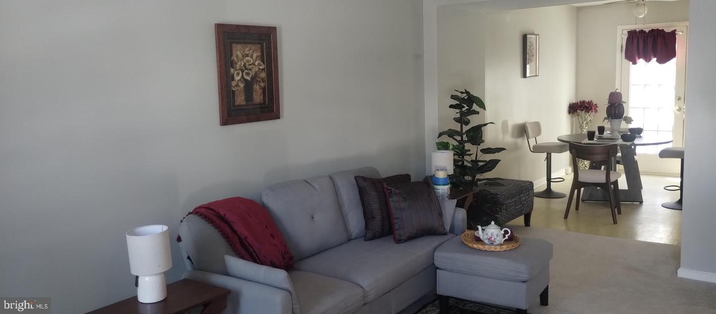 1874 TIGER LILY CIR, WOODBRIDGE, Virginia 22192, 2 Bedrooms Bedrooms, ,1 BathroomBathrooms,Residential,For sale,1874 TIGER LILY CIR,VAPW2108186 MLS # VAPW2108186