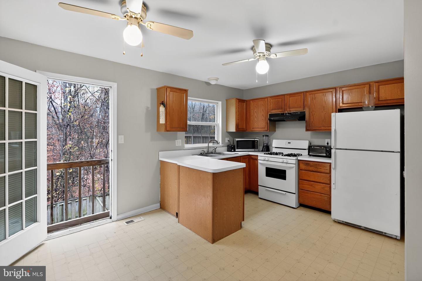 1874 TIGER LILY CIR, WOODBRIDGE, Virginia 22192, 2 Bedrooms Bedrooms, ,1 BathroomBathrooms,Residential,For sale,1874 TIGER LILY CIR,VAPW2108186 MLS # VAPW2108186