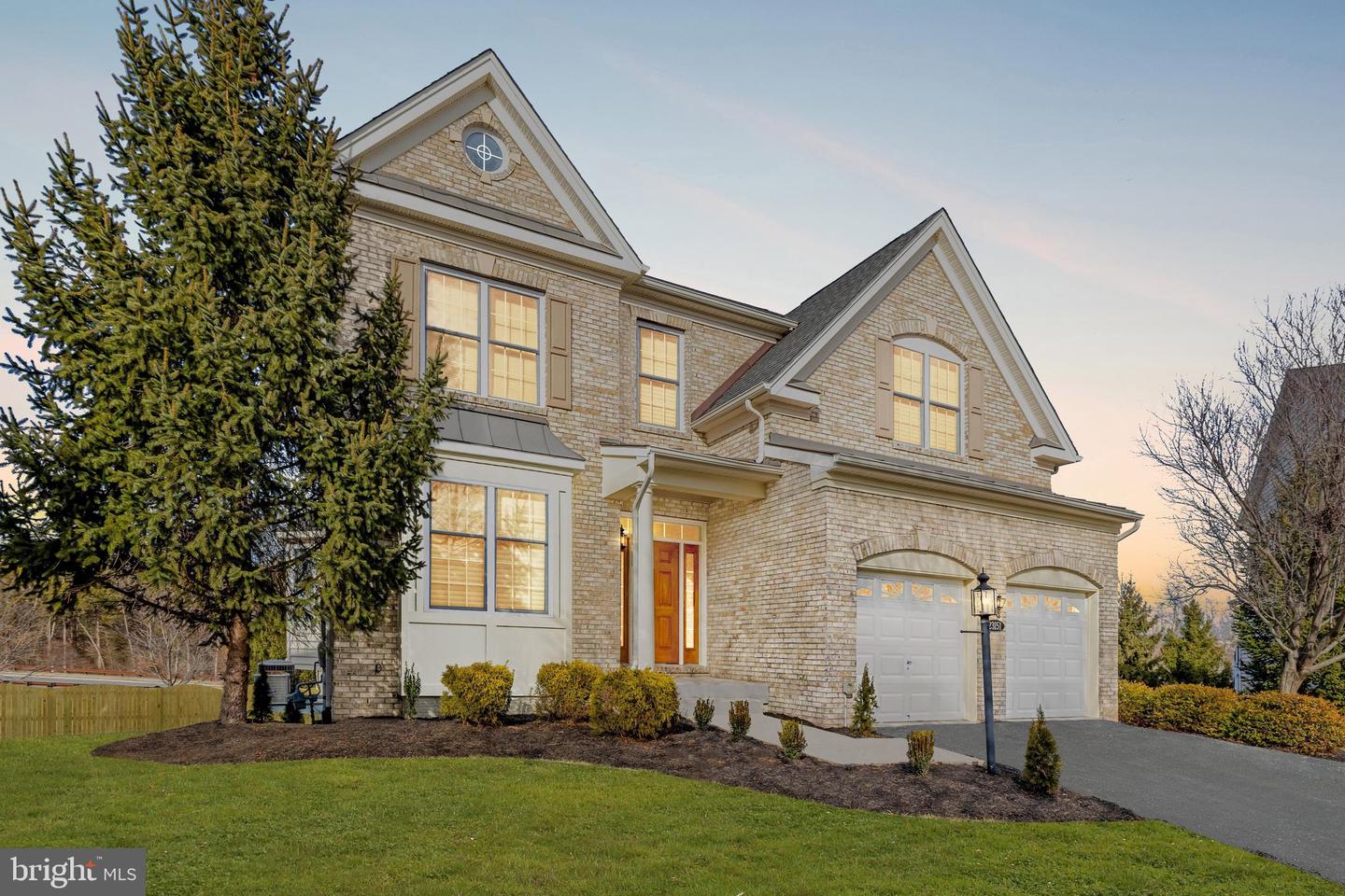 23151 GLENORCHY CT, ASHBURN, Virginia 20148, 8 Bedrooms Bedrooms, ,5 BathroomsBathrooms,Residential,For sale,23151 GLENORCHY CT,VALO2111664 MLS # VALO2111664