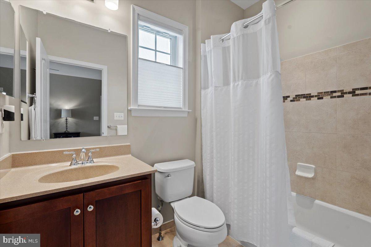 23151 GLENORCHY CT, ASHBURN, Virginia 20148, 8 Bedrooms Bedrooms, ,5 BathroomsBathrooms,Residential,For sale,23151 GLENORCHY CT,VALO2111664 MLS # VALO2111664