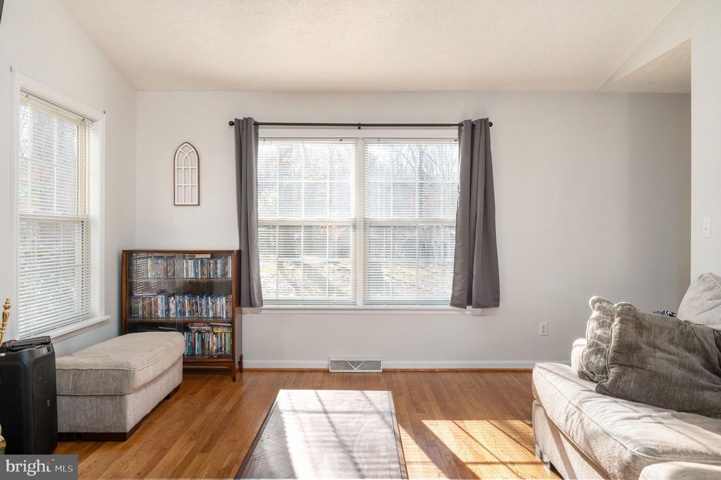 11 HORSEBACK LN, PALMYRA, Virginia 22963, 3 Bedrooms Bedrooms, 7 Rooms Rooms,3 BathroomsBathrooms,Residential,For sale,11 HORSEBACK LN,VAFN2000566 MLS # VAFN2000566