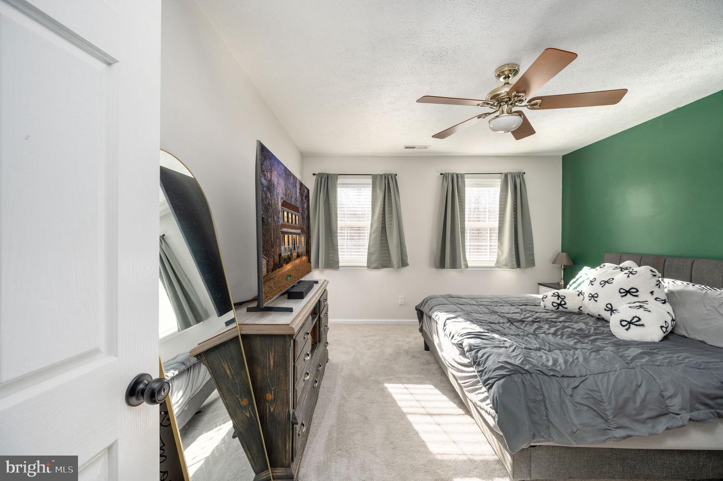 11 HORSEBACK LN, PALMYRA, Virginia 22963, 3 Bedrooms Bedrooms, 7 Rooms Rooms,3 BathroomsBathrooms,Residential,For sale,11 HORSEBACK LN,VAFN2000566 MLS # VAFN2000566