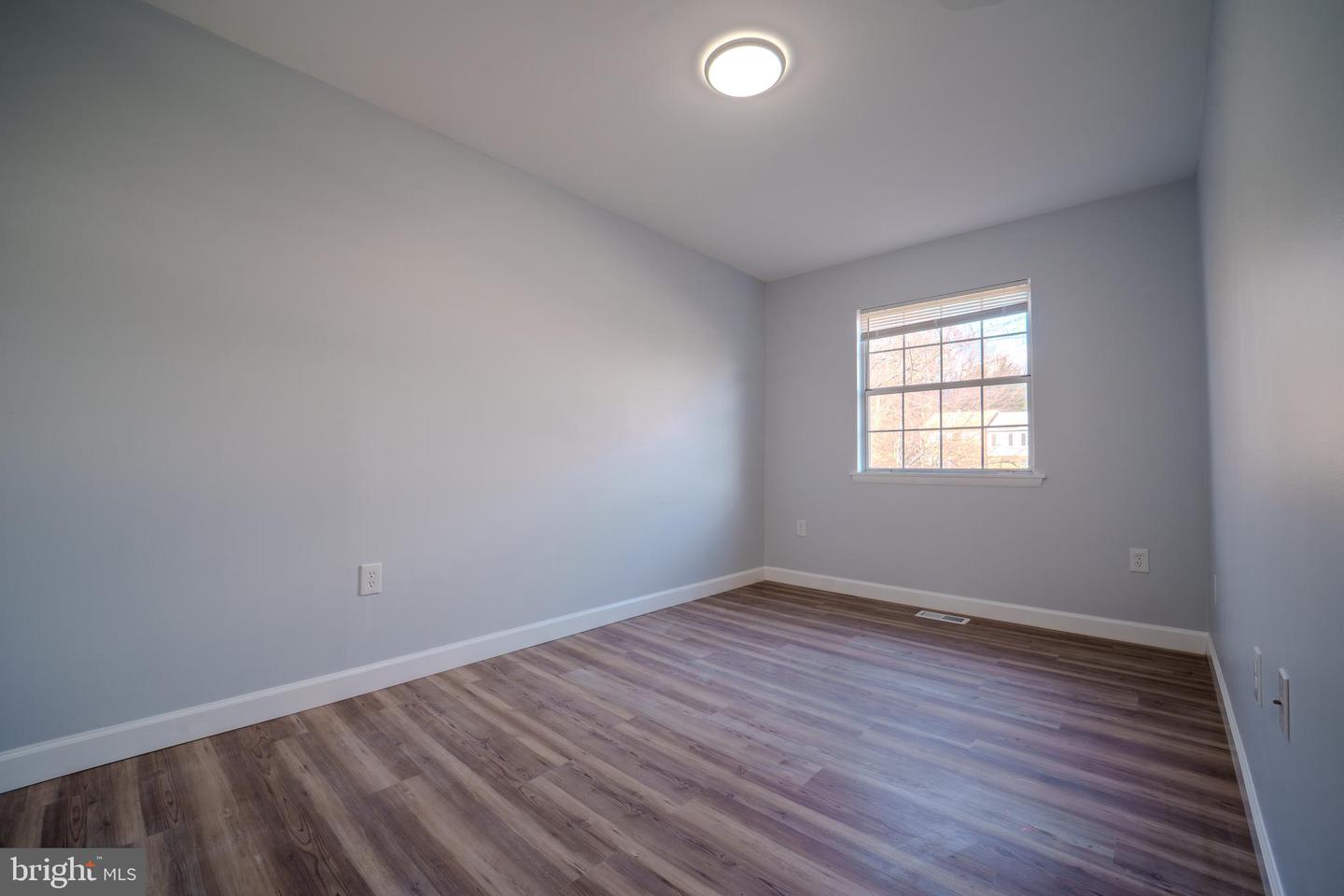 4415 ENSBROOK LN, WOODBRIDGE, Virginia 22193, 3 Bedrooms Bedrooms, ,3 BathroomsBathrooms,Residential,For sale,4415 ENSBROOK LN,VAPW2109570 MLS # VAPW2109570