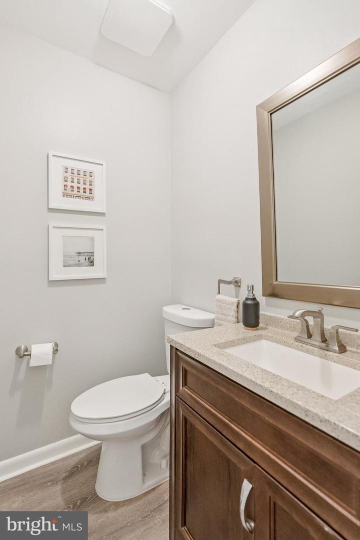 2246 S RANDOLPH ST #1, ARLINGTON, Virginia 22204, 2 Bedrooms Bedrooms, ,2 BathroomsBathrooms,Residential,For sale,2246 S RANDOLPH ST #1,VAAR2067160 MLS # VAAR2067160