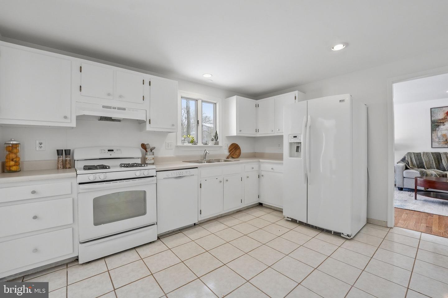 132 N FILLMORE AVE, STERLING, Virginia 20164, 4 Bedrooms Bedrooms, ,2 BathroomsBathrooms,Residential,For sale,132 N FILLMORE AVE,VALO2113250 MLS # VALO2113250