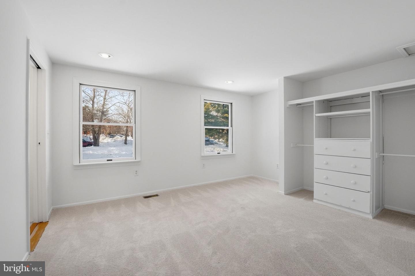 132 N FILLMORE AVE, STERLING, Virginia 20164, 4 Bedrooms Bedrooms, ,2 BathroomsBathrooms,Residential,For sale,132 N FILLMORE AVE,VALO2113250 MLS # VALO2113250