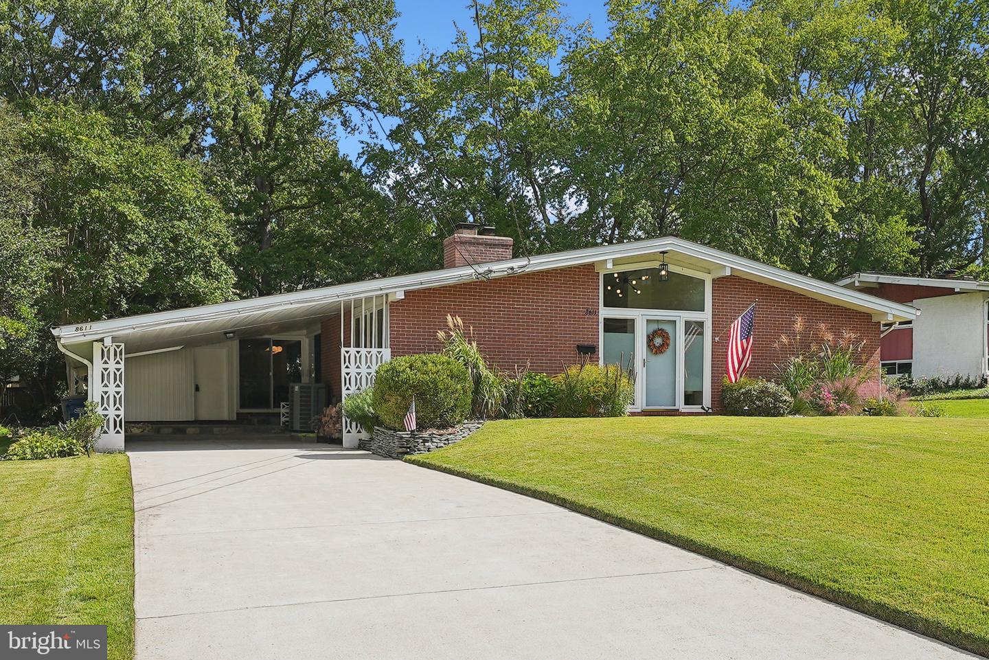 8611 CAMDEN ST, ALEXANDRIA, Virginia 22308, 4 Bedrooms Bedrooms, ,2 BathroomsBathrooms,Residential,For sale,8611 CAMDEN ST,VAFX2284506 MLS # VAFX2284506