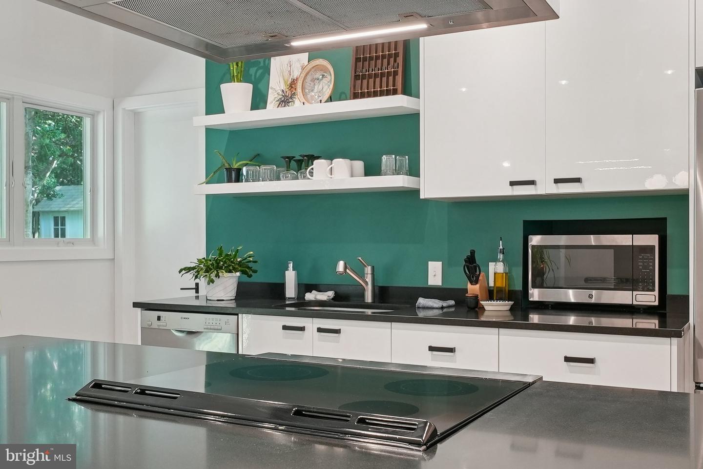 8611 CAMDEN ST, ALEXANDRIA, Virginia 22308, 4 Bedrooms Bedrooms, ,2 BathroomsBathrooms,Residential,For sale,8611 CAMDEN ST,VAFX2284506 MLS # VAFX2284506