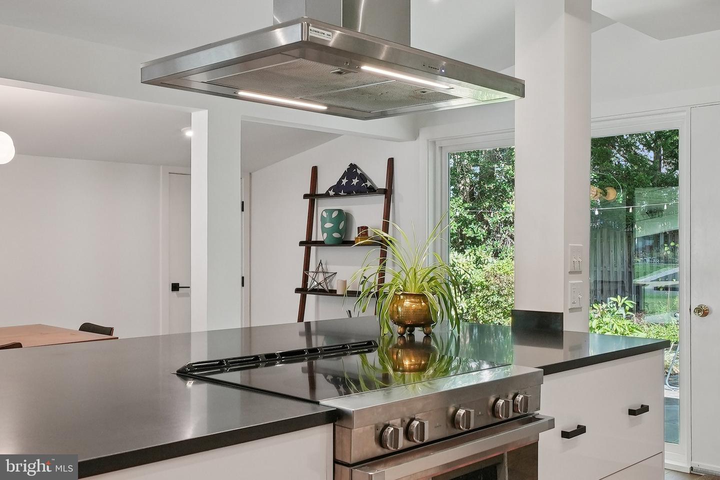 8611 CAMDEN ST, ALEXANDRIA, Virginia 22308, 4 Bedrooms Bedrooms, ,2 BathroomsBathrooms,Residential,For sale,8611 CAMDEN ST,VAFX2284506 MLS # VAFX2284506